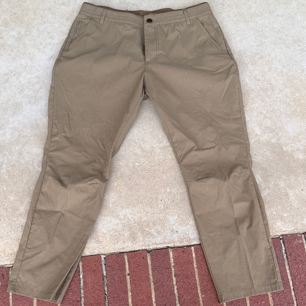 Kuhl Men's Khaki Renegade Recon